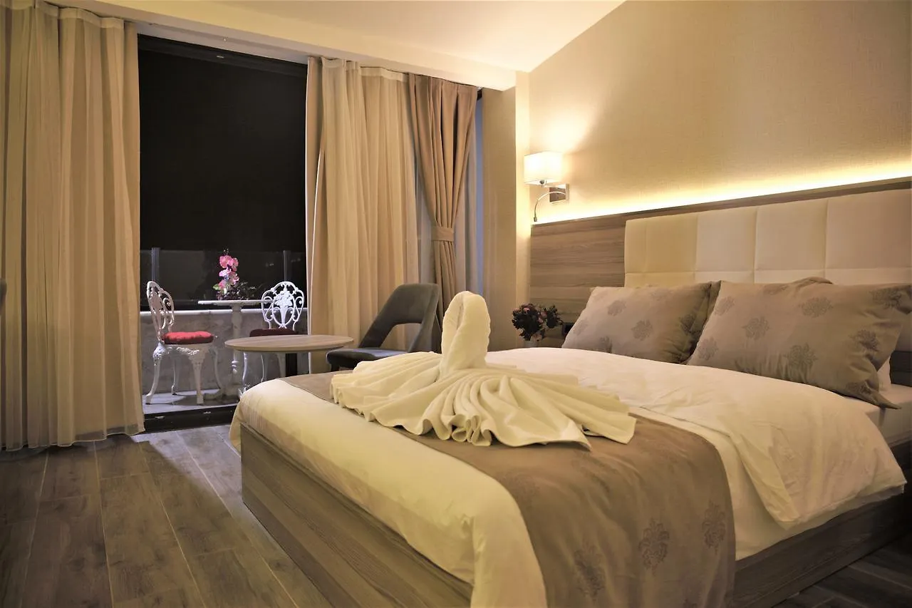 Random Suit Otel Estambul